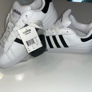Adidas SK… campus… Sz 10.5 new…Men’s white sneakers… 2009
